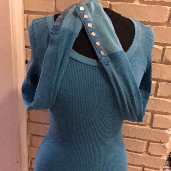 SOLD!! Rare! Free People Damsel Snap Cuff Thermal - Picture 2 of 4